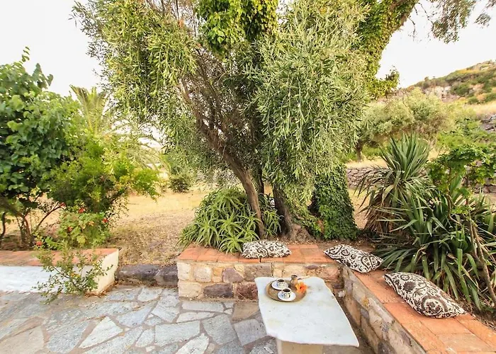 Traditional Langada 别墅 *